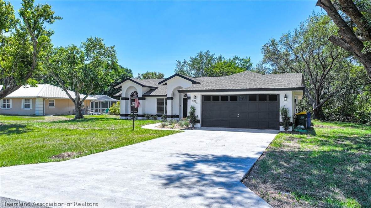 4425 Alcantarra Avenue - Photo 1