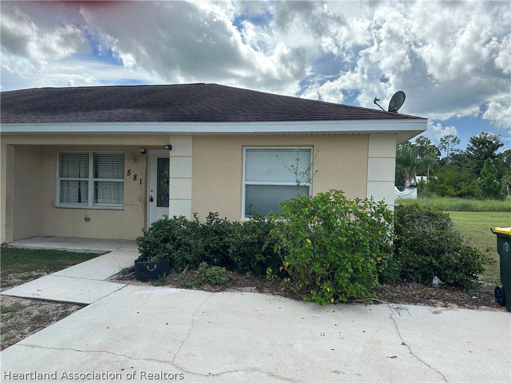 581 Vanguard Avenue - Photo 1