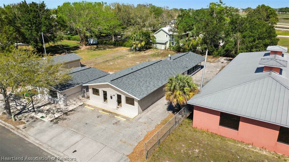 648 Commerce Avenue - Photo 1