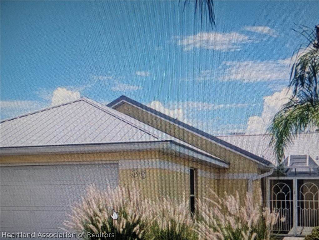 36 Clubhouse Lane - Photo 1