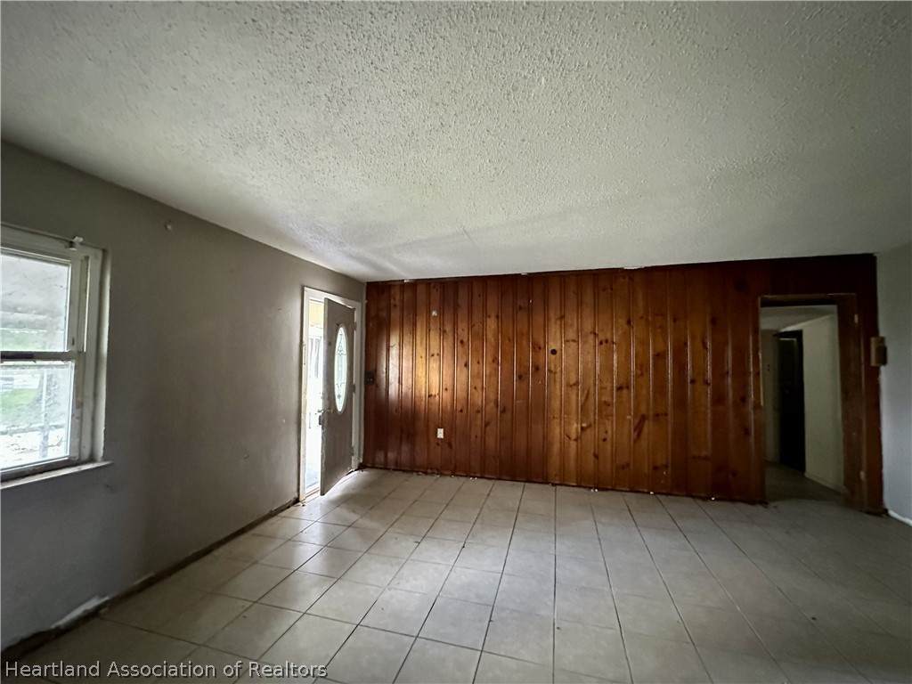 https://bt-photos.global.ssl.fastly.net/sebring/orig_boomver_1_325077-2.jpg