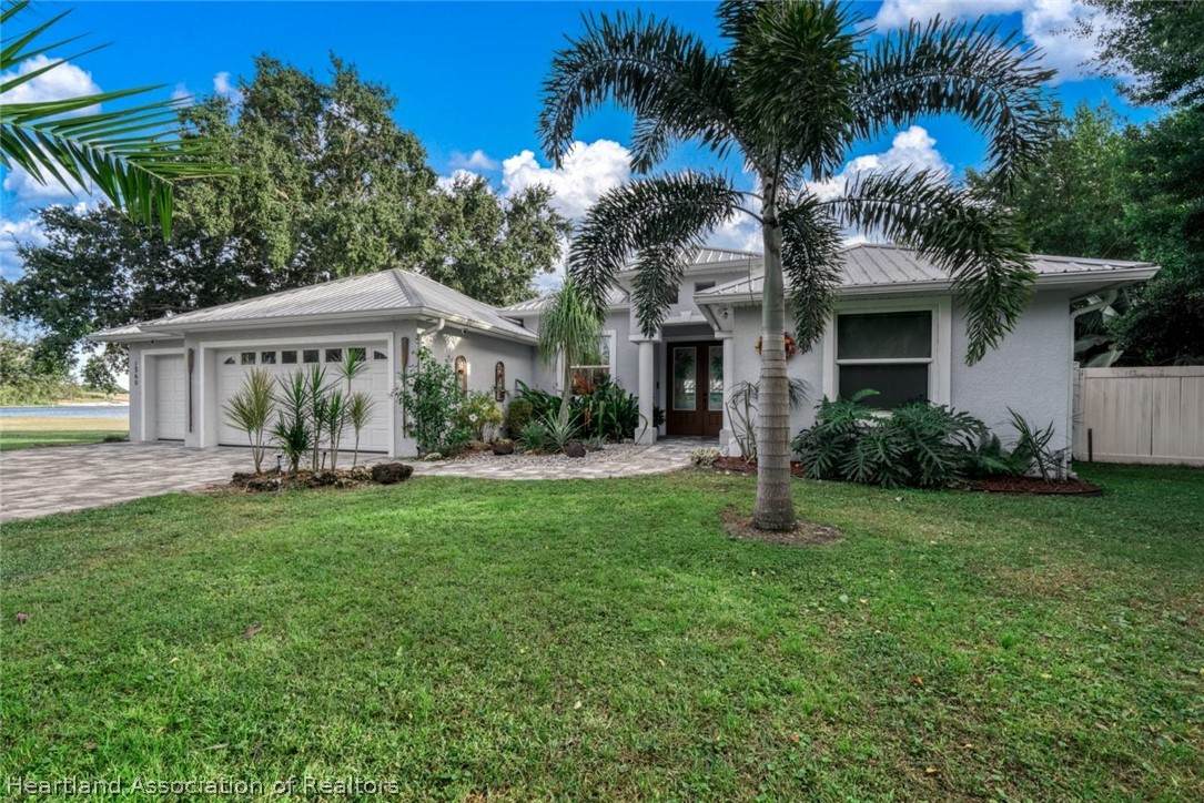 1560 Oak Park Avenue - Photo 1