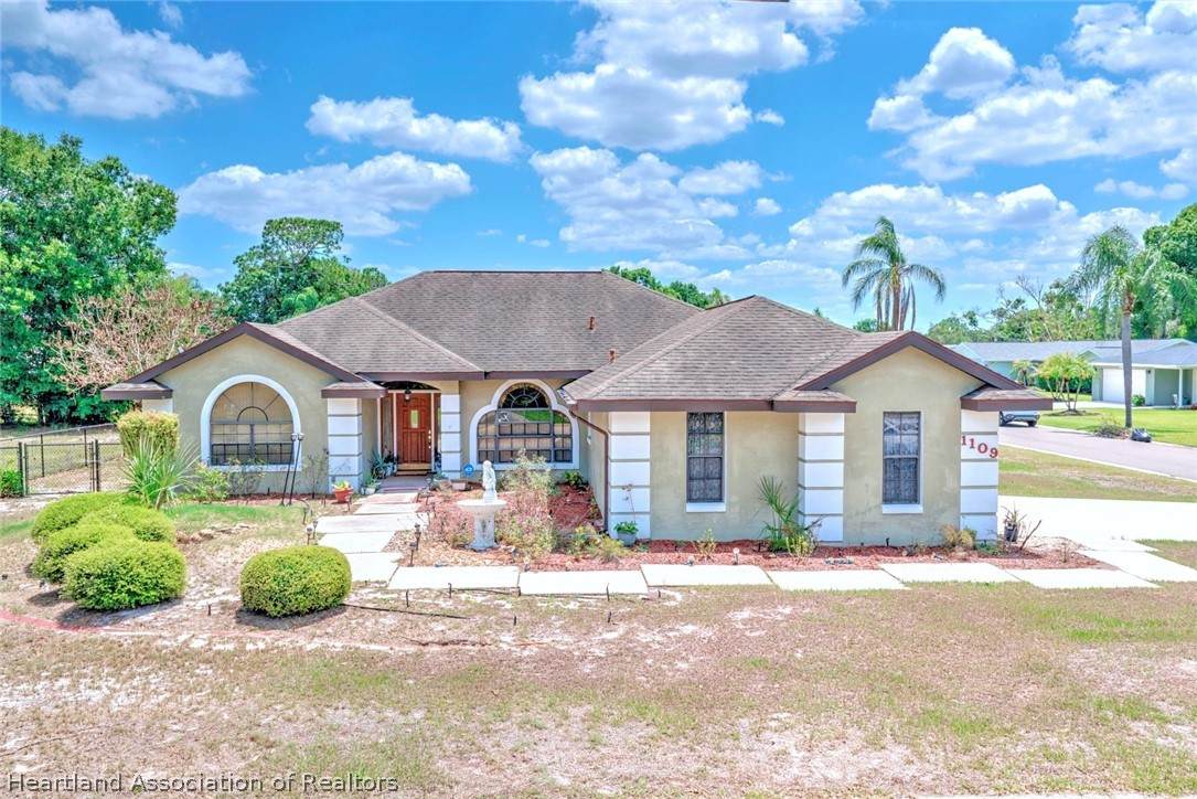 1109 Hammock Road - Photo 1