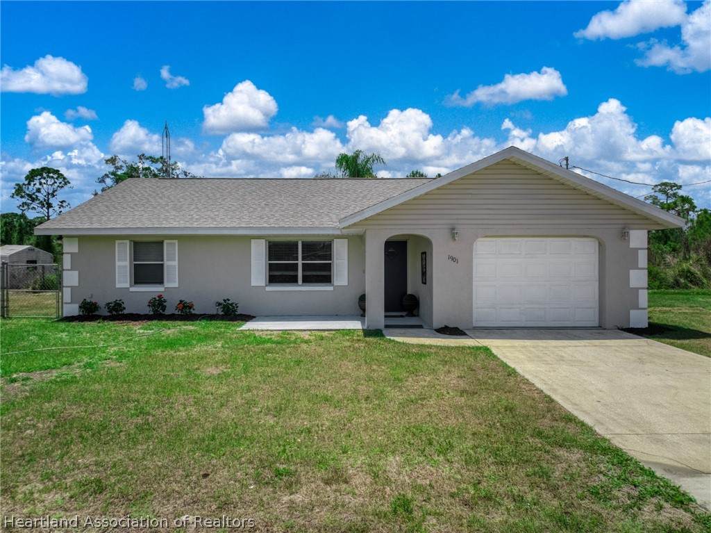 1901 Heron Street - Photo 1