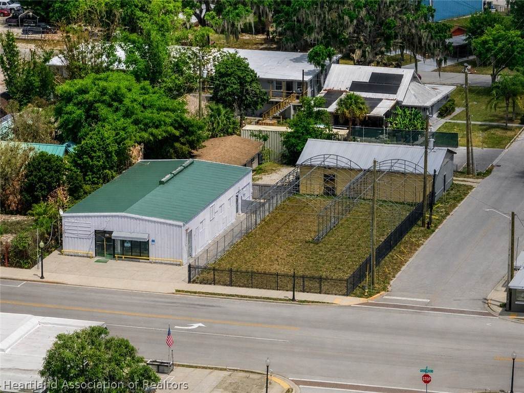 408 Ridgewood Drive - Photo 1