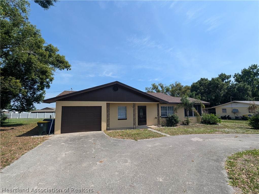 222 Hillcrest Drive - Photo 1
