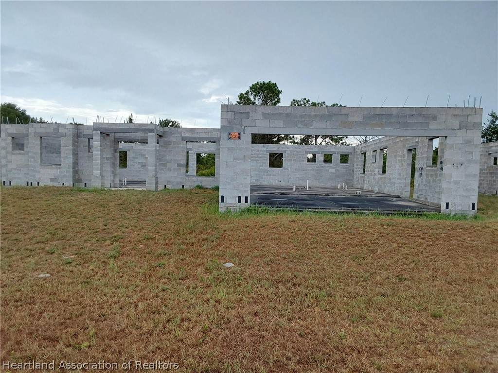 641 Corsica Avenue - Photo 1