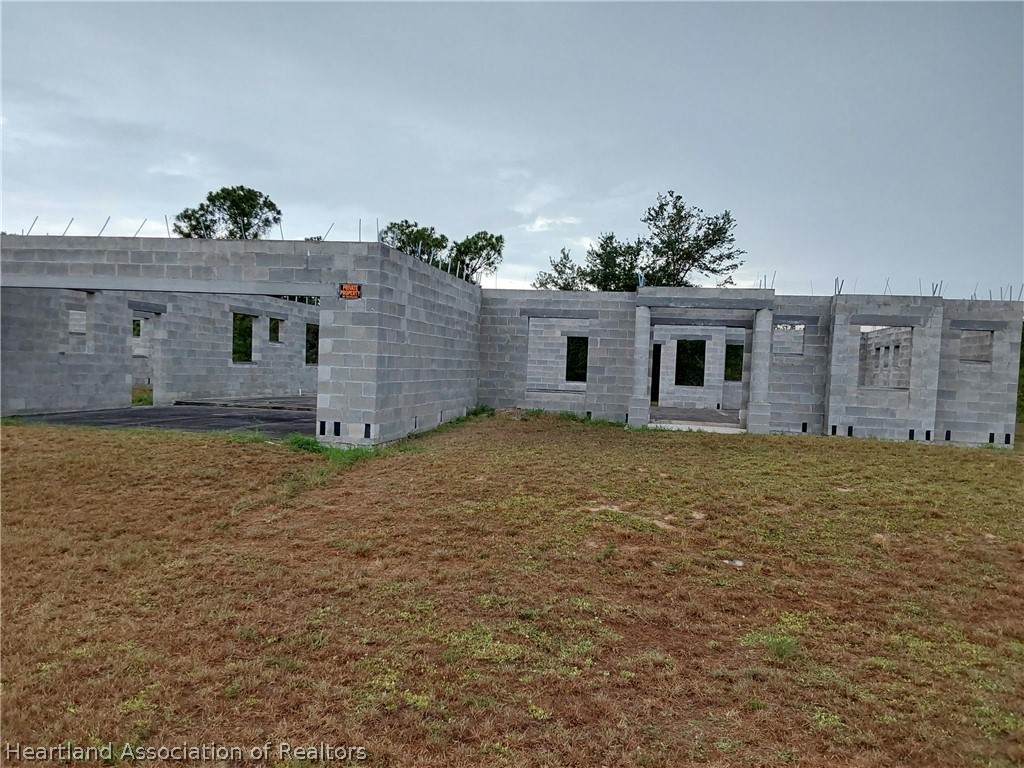 645 Corsica Avenue - Photo 1