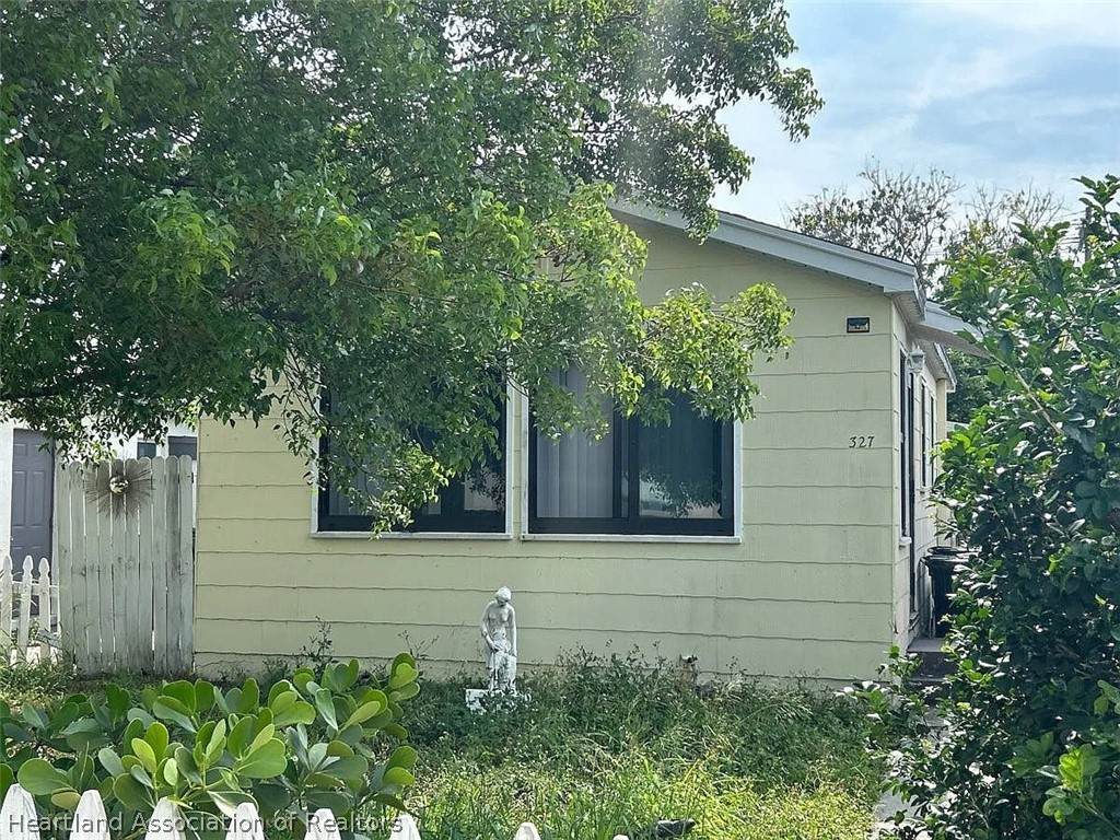 327 H Street - Photo 1