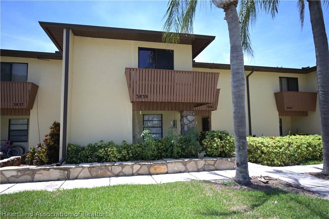 3839 Edgewater Drive - Photo 1