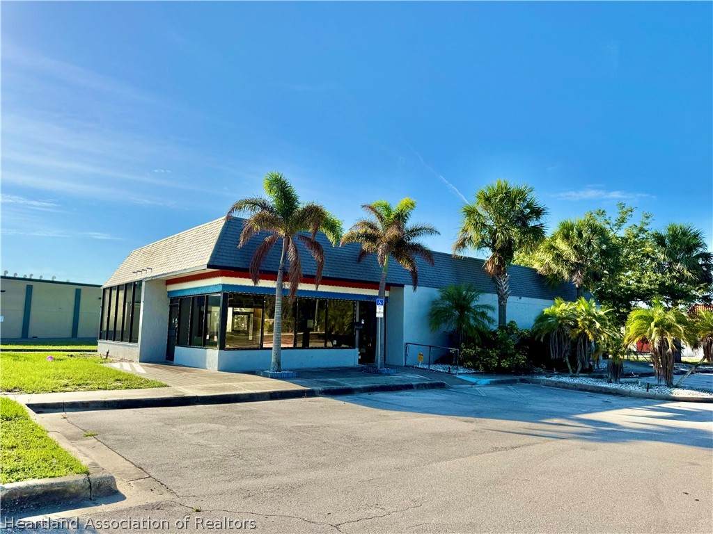 https://bt-photos.global.ssl.fastly.net/sebring/orig_boomver_1_326071-2.jpg