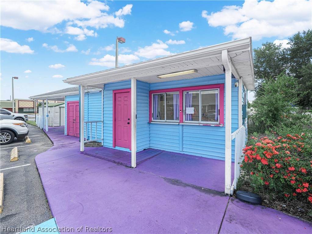 1568 Lakeview Drive - Photo 1