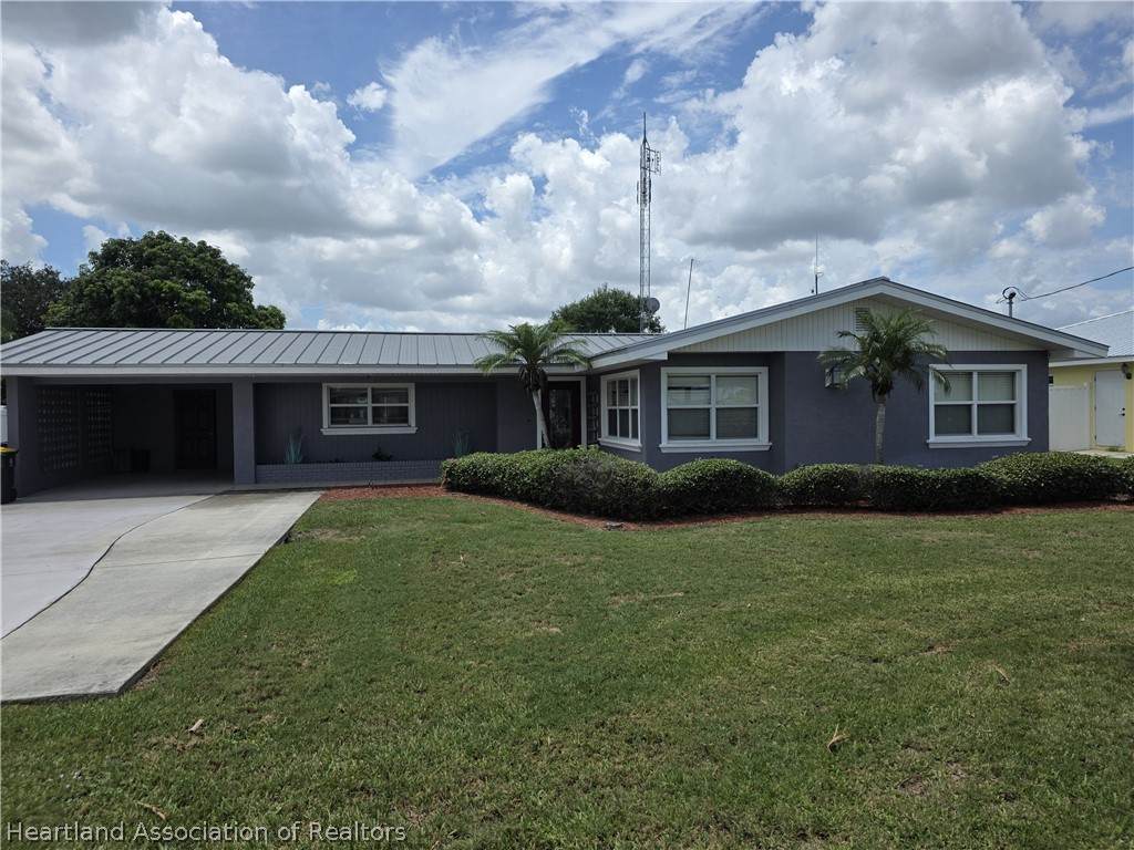 120 Eleanor Court - Photo 1