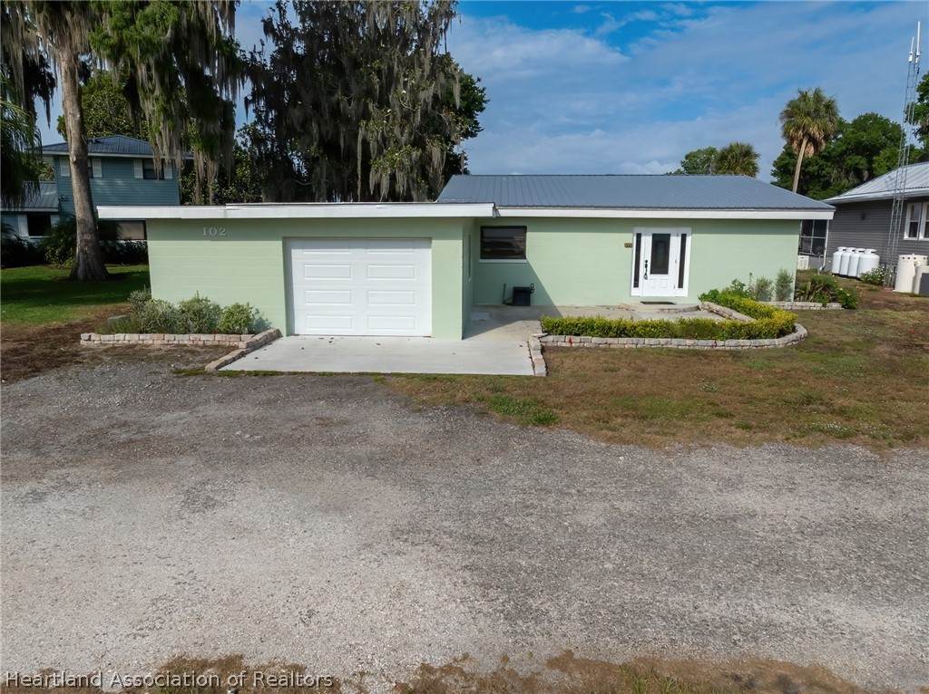 102 Squirrel Point - Photo 1