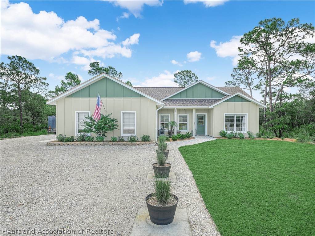 10134 Orange Blossom Boulevard - Photo 1