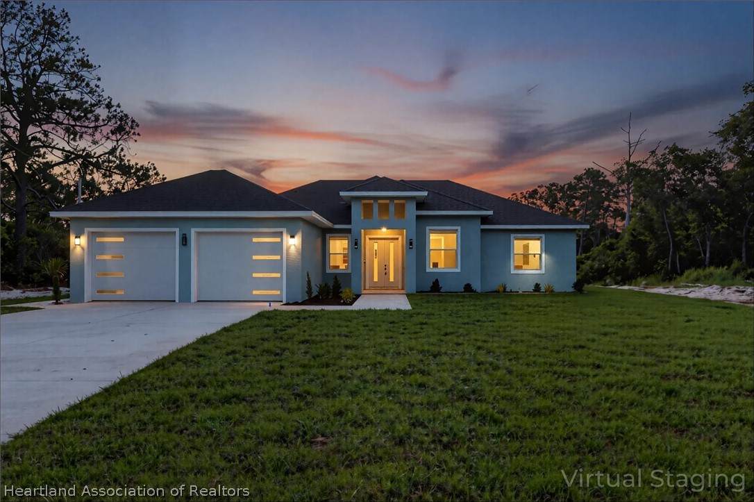 9816 Orange Blossom Boulevard - Photo 1