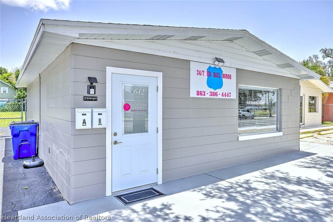 642 Commerce Avenue - Photo 1