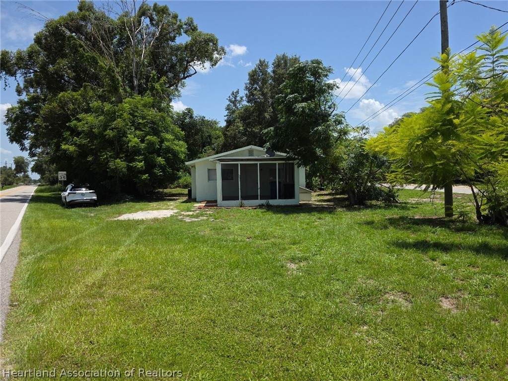 5313 Manatee Drive - Photo 1