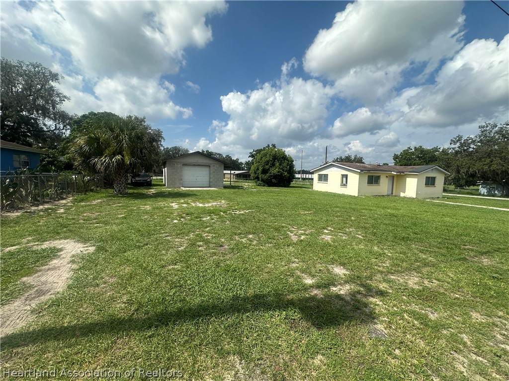 717 Ruth Street - Photo 1