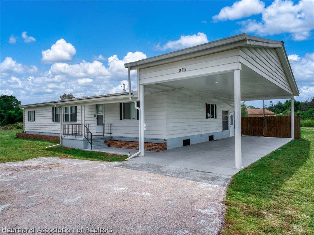 906 Whatley Court - Photo 1