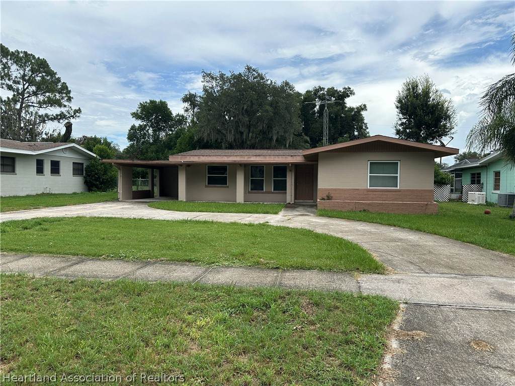 1223 Stenewahee Avenue - Photo 1