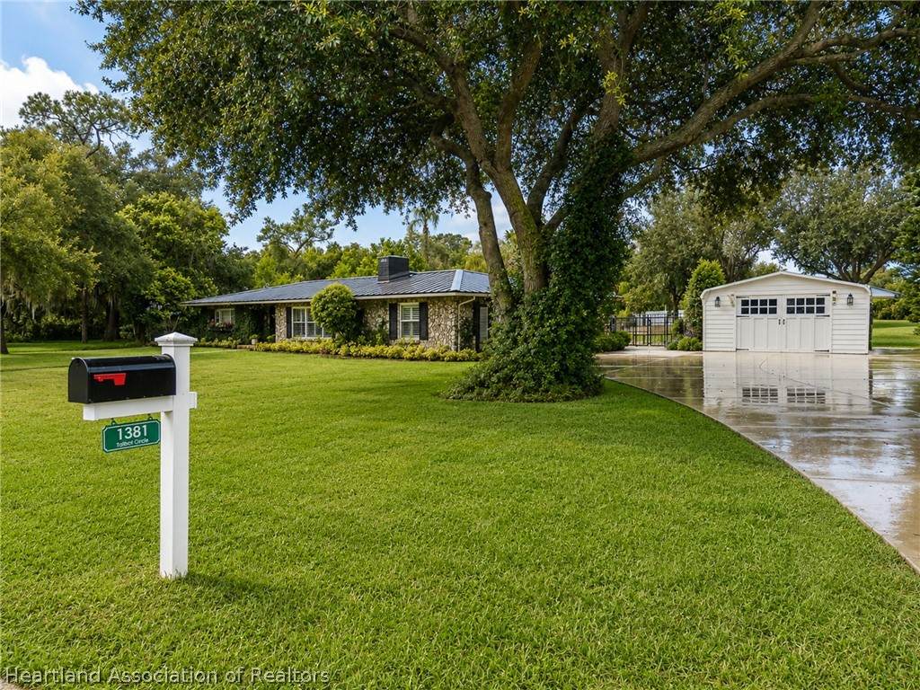 1381 Talbott Circle - Photo 1