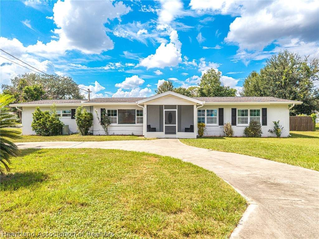 3510 Lakeview Drive - Photo 1