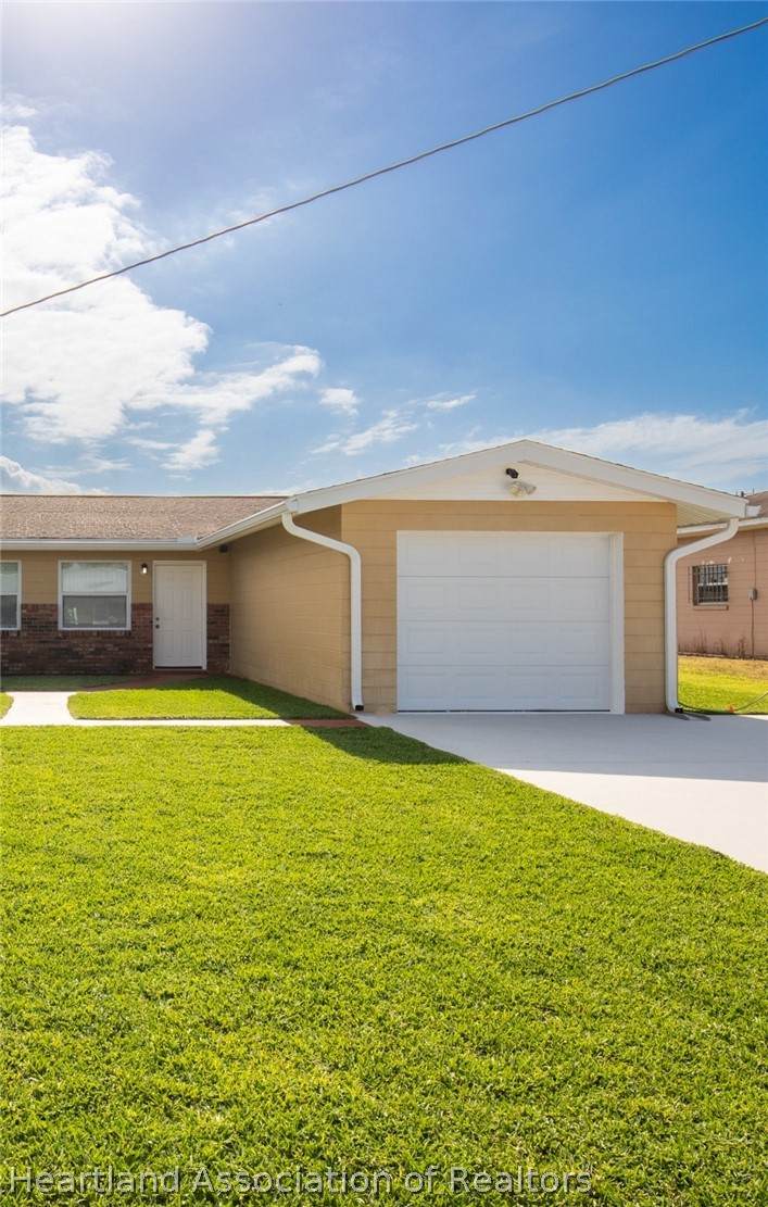 1314 Denise Avenue - Photo 1