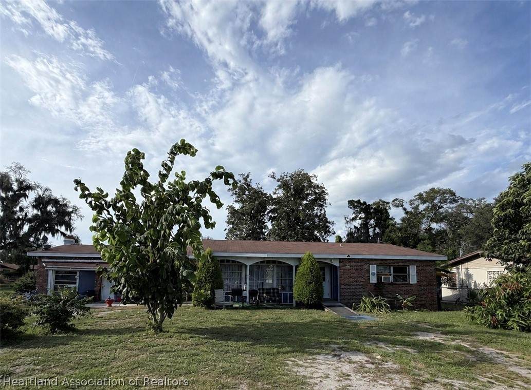 342 Rainey Boulevard - Photo 1