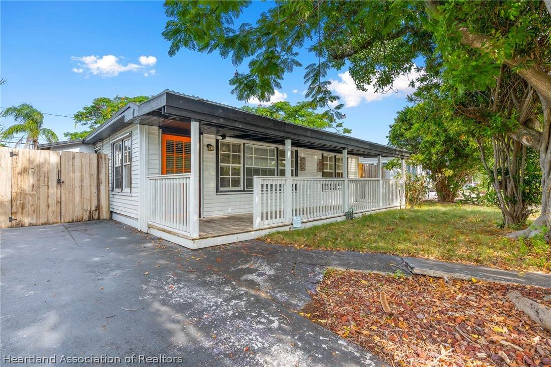 1310 J Street - Photo 1