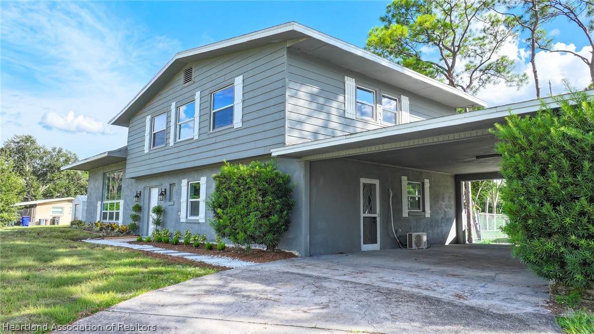 2415 Sunset Drive - Photo 1