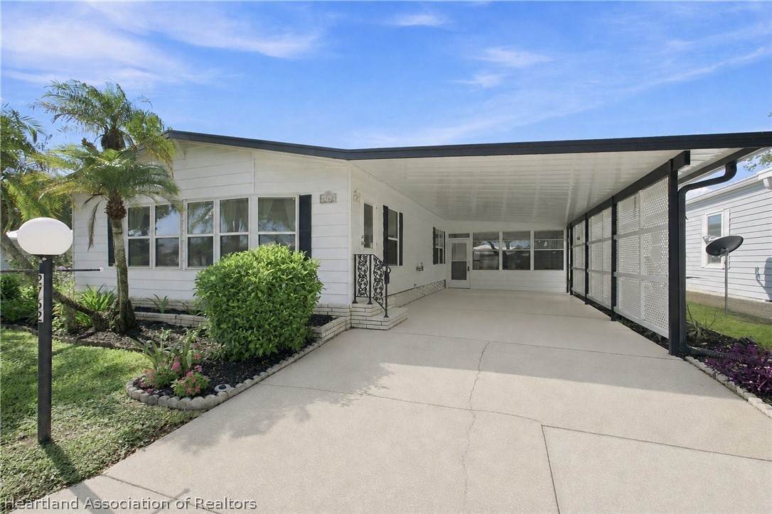2762 Nicklaus Drive - Photo 1