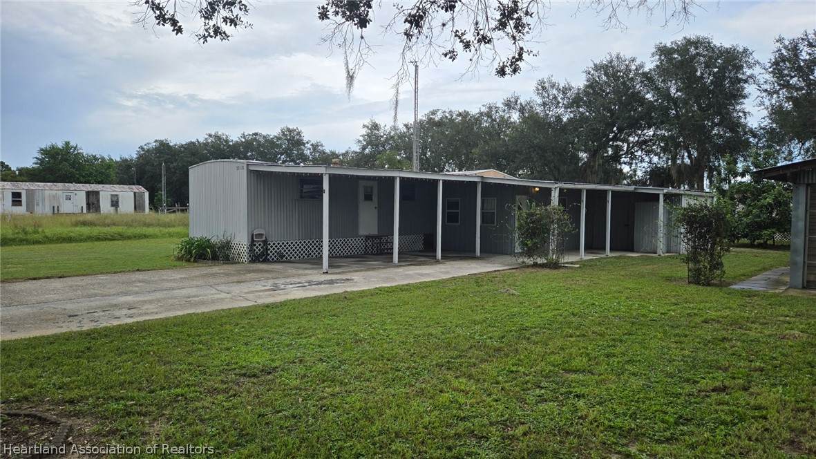 3318 Baxter Avenue - Photo 1