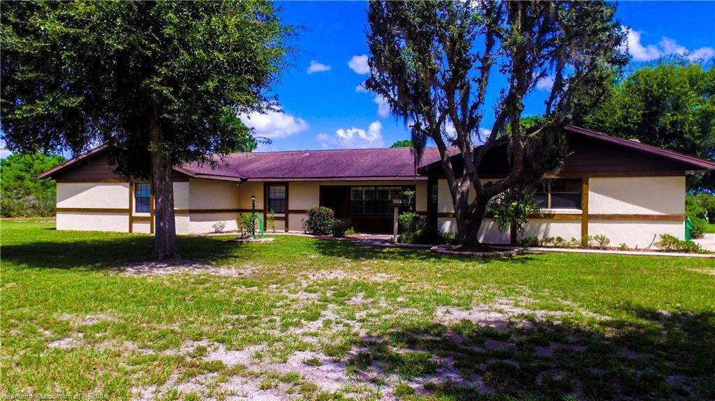 380 Arbuckle Boulevard - Photo 1