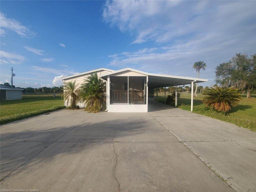 809 Yacht Club Way - Photo 1