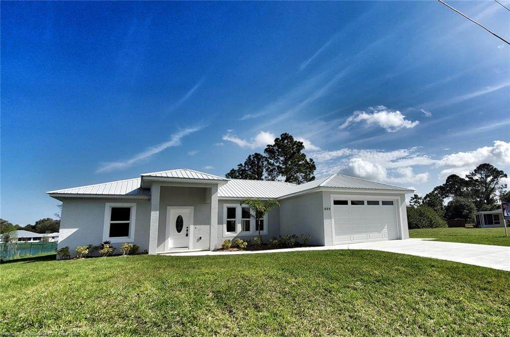 844 Lake Betty Drive - Photo 1