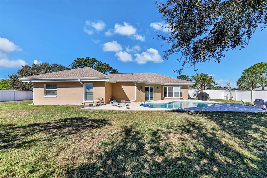 601 Holly Drive - Photo 1