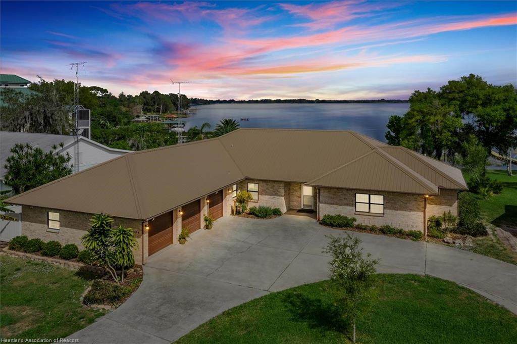 264 Huntley Drive - Photo 1