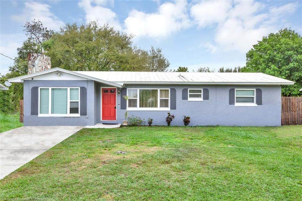1621 Oak Avenue - Photo 1