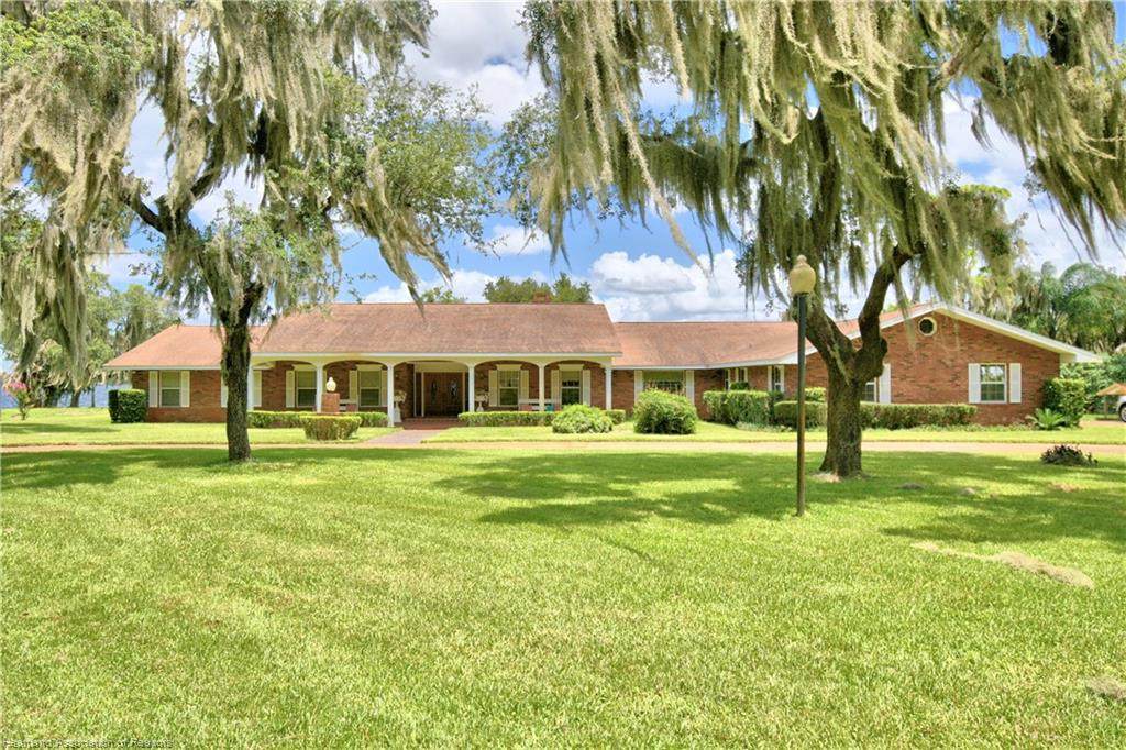 114 Dixie Drive - Photo 1
