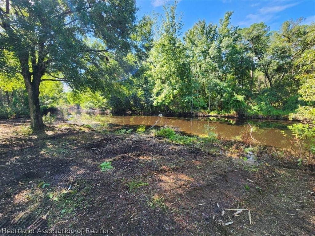 605 Canal Way - Photo 1