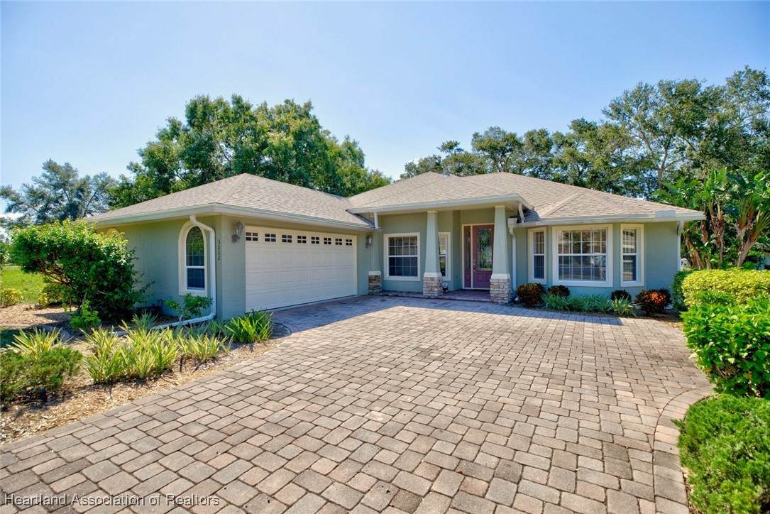 3002 Oakhill Drive - Photo 1