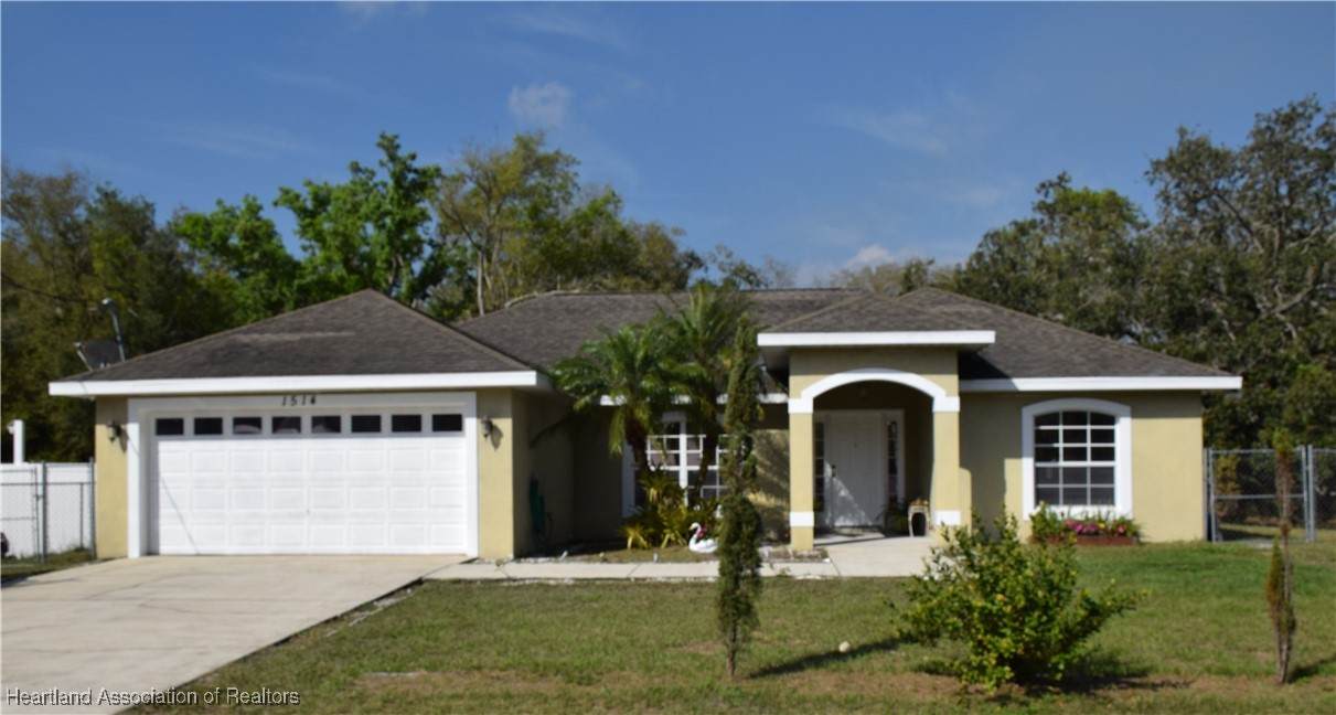 1514 Summer Road - Photo 1
