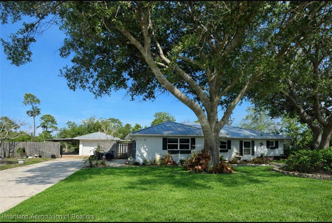 246 Thurman Avenue - Photo 1