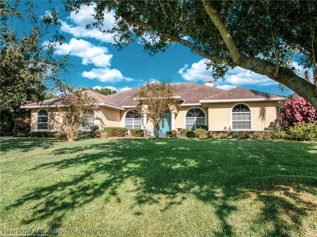 603 Sunset Pointe Drive - Photo 1