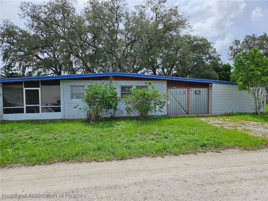 2529 Don Carlos Avenue - Photo 1