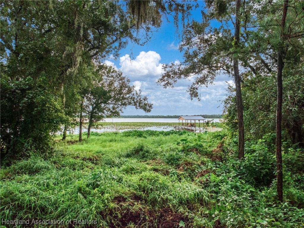 2834 Oak Beach Boulevard - Photo 1