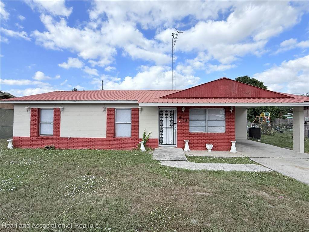 508 Hal Mcrae Boulevard - Photo 1