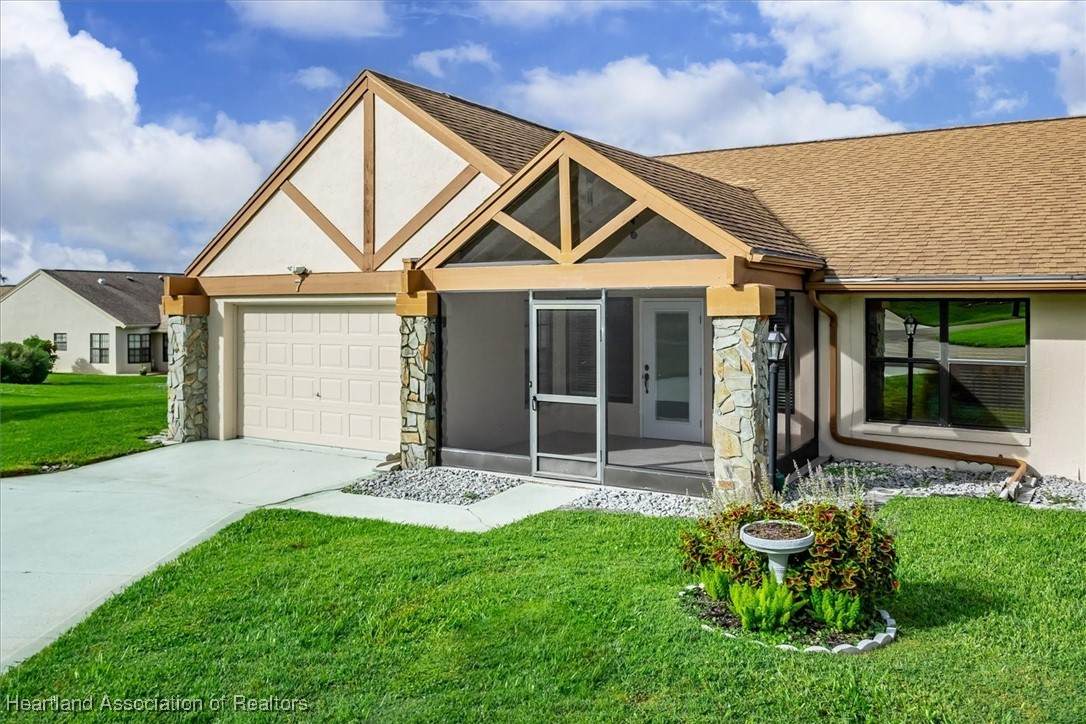 7 Maplewood Court - Photo 1