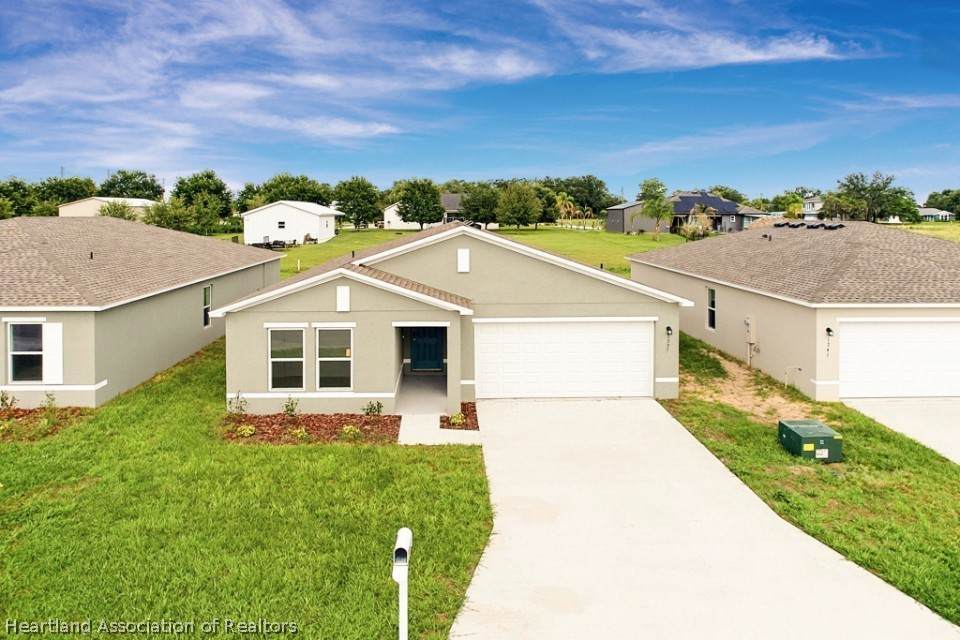 1337 Stone Ridge Circle - Photo 1